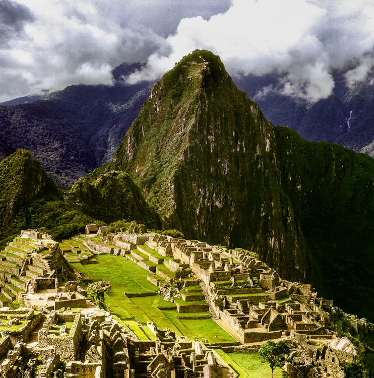 machu-picchu-peru-rain-clouds