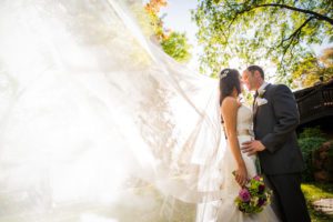 lauberge-sedona-wedding-bride-pose-with-dress