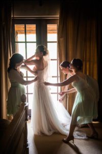 seven-canyons-sedona-getting-ready-with-bridesmaids