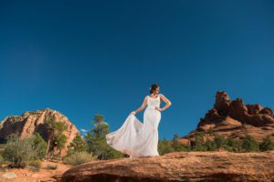 wedding-bride-floral-sedona-arizona-portrait-bell-rock-1055