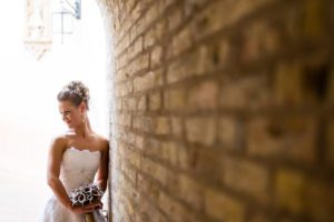 wedding-bride-with-dress-tlaquepaque-standing-with-wall-1029